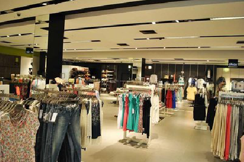  宁强商场里的店面怎么装修？